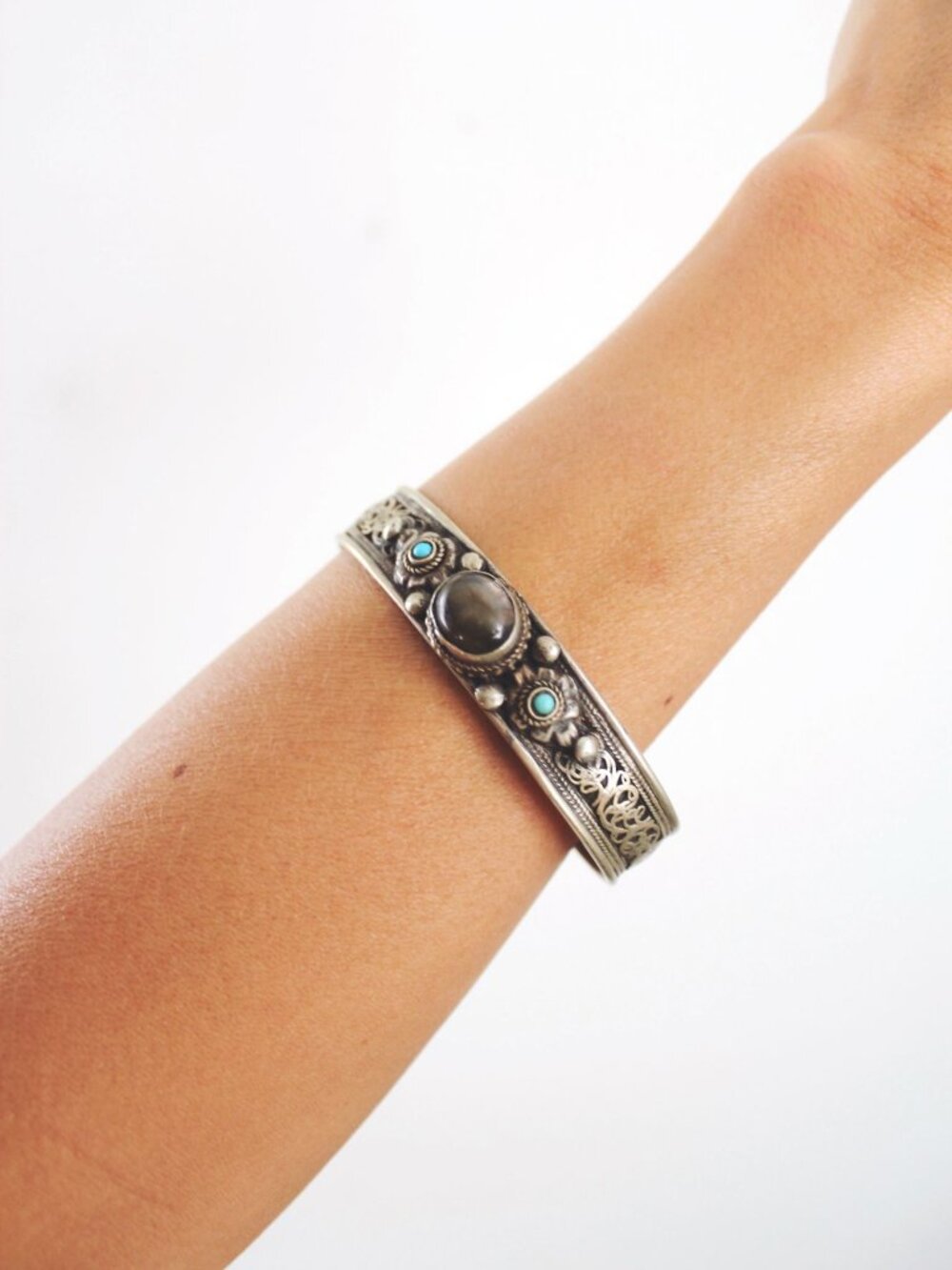Traditional Tibetan Style Silver Cuff Bracelet Labradorite Turquoise Vintage Fil